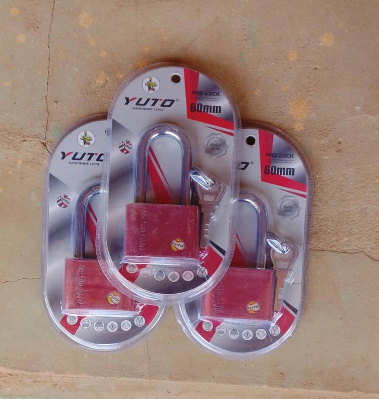 Cadenas yuto 60