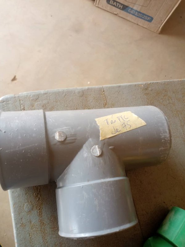 TÉS pvc de 75